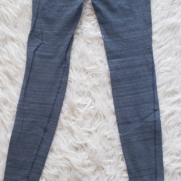 Gap activewear legging - Picture 3 of 5
